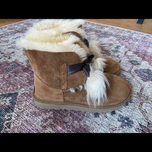 🤎CHESTNUT GITA BOW UGG BOOTS size 7 🤎